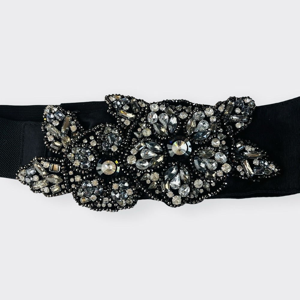 White House Black‎ Market Feel Beautiful Belt Small Rhinestone Stretch Crystals